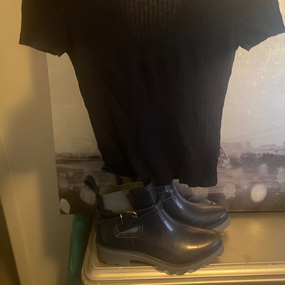 Rain Boots - Picture 2 of 4